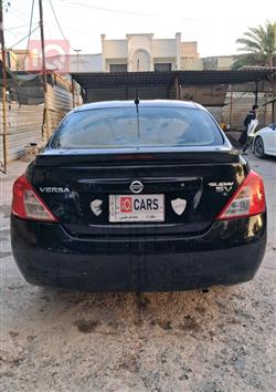 نيسان فيرسا